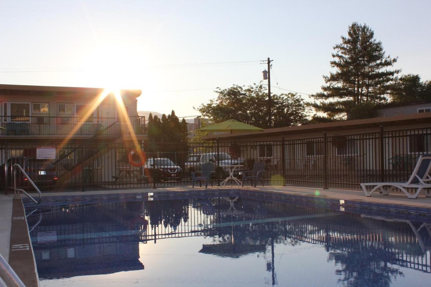 Flamingo Motel เพนทิกตัน ภายนอก รูปภาพ